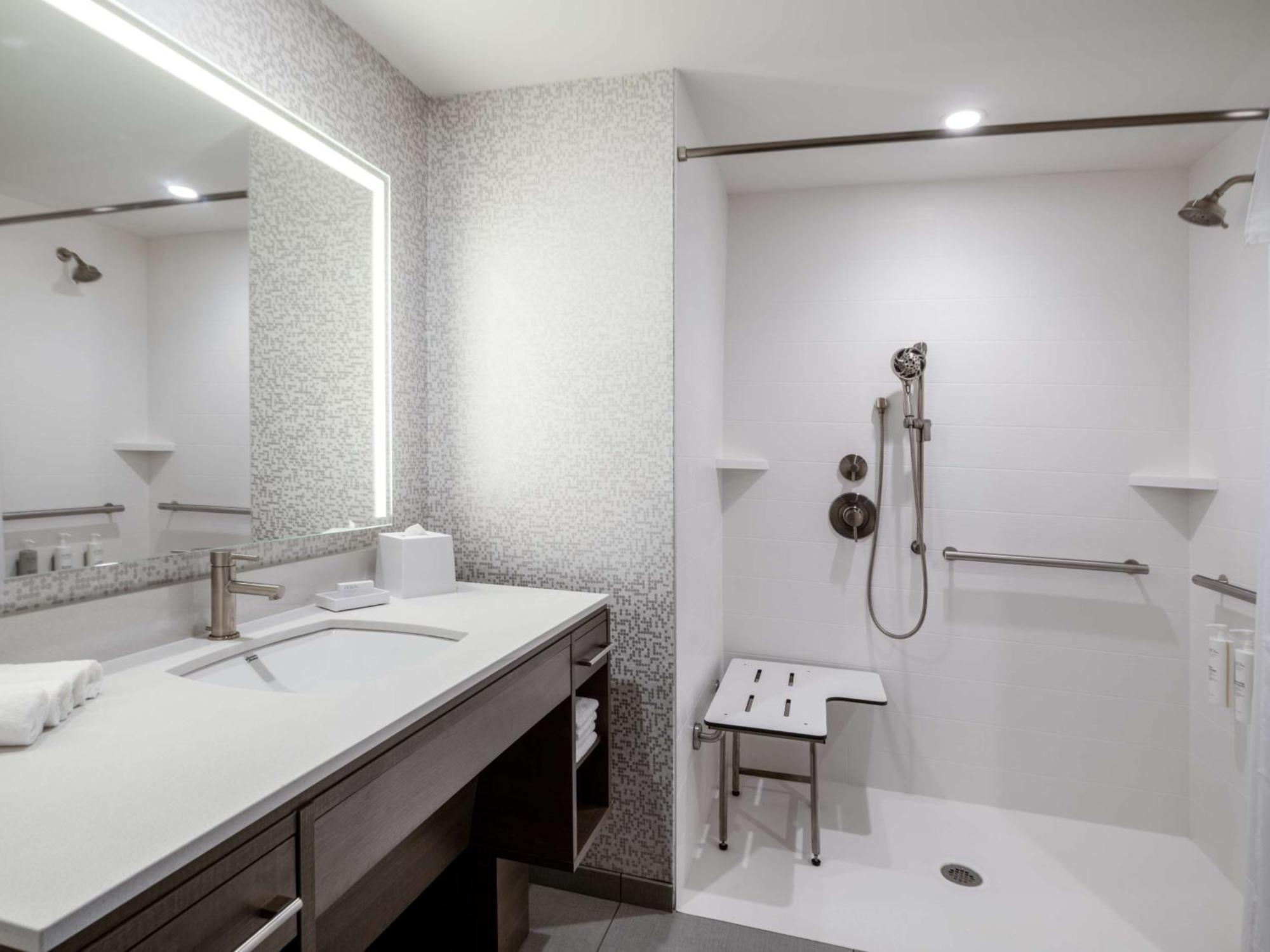 Home2 Suites By Hilton Санта-Роза-Бич Экстерьер фото