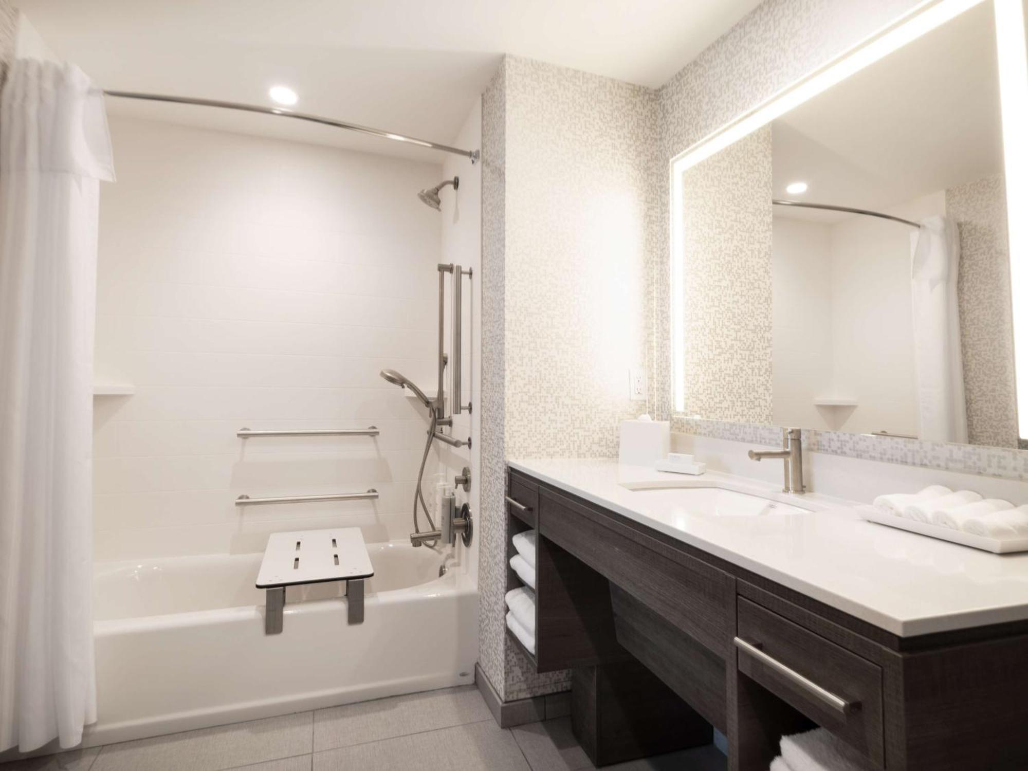 Home2 Suites By Hilton Санта-Роза-Бич Экстерьер фото