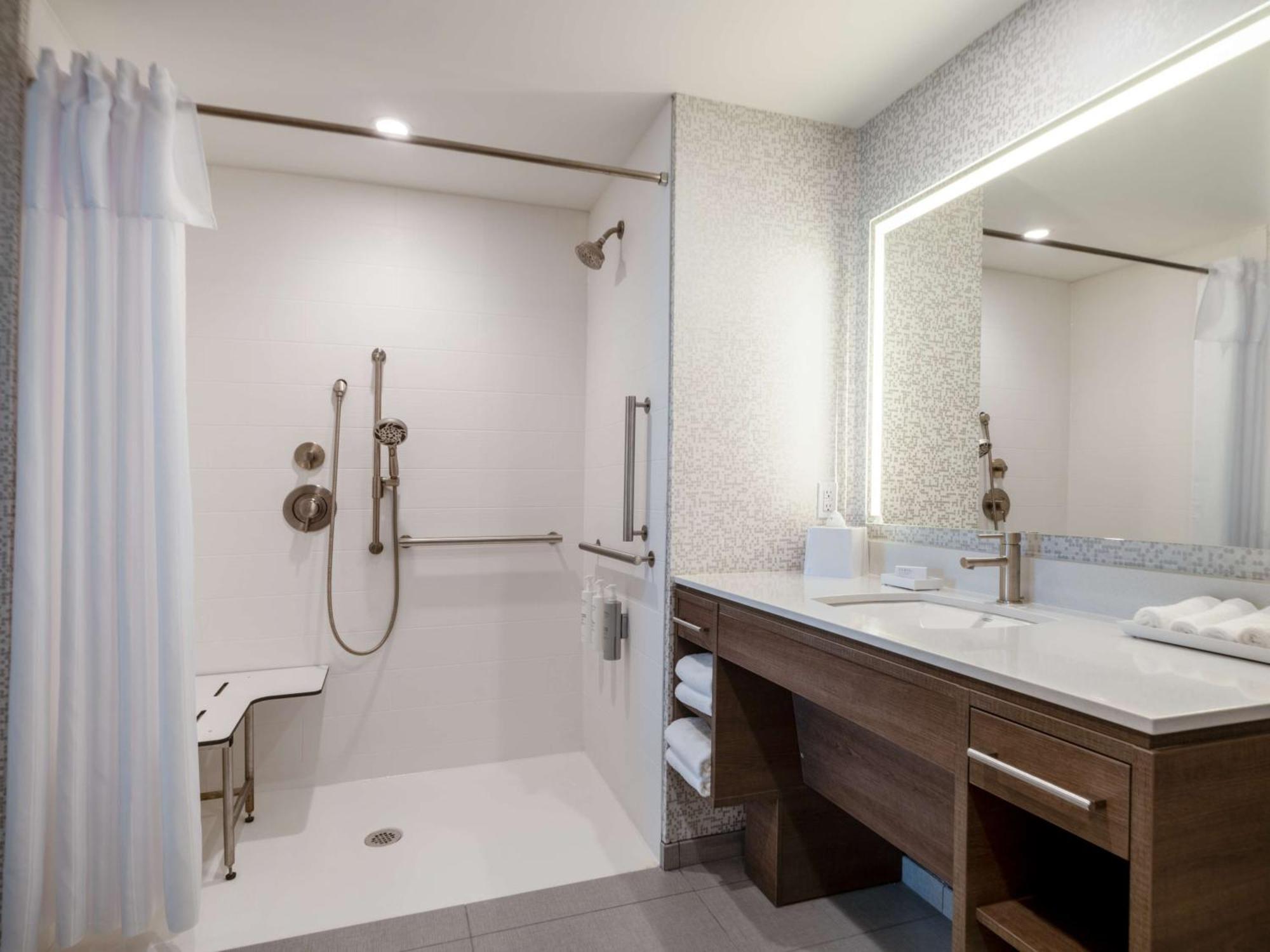 Home2 Suites By Hilton Санта-Роза-Бич Экстерьер фото